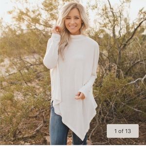 Soft faux poncho size M